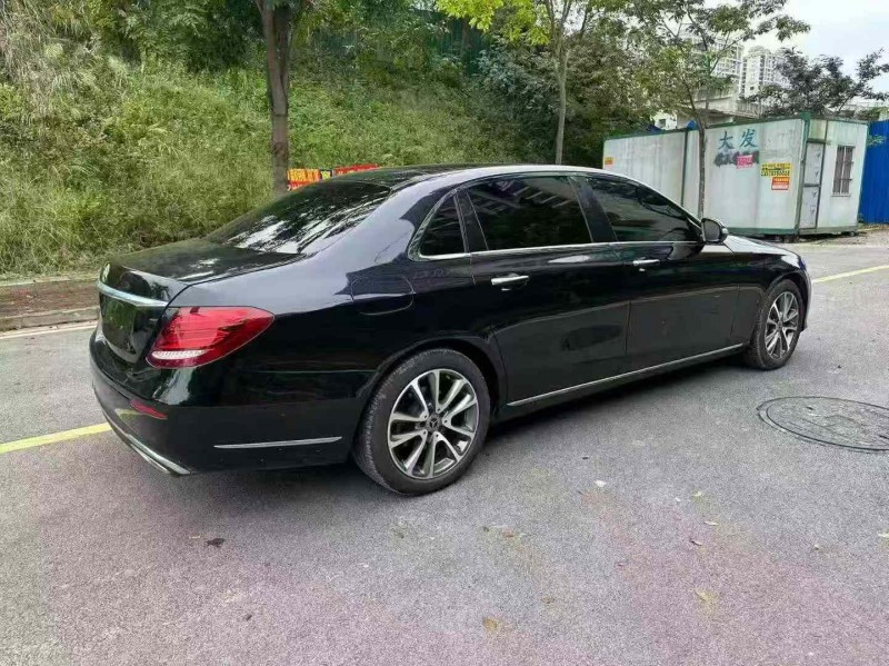 南宁19年奔驰E8