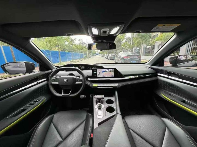 南宁22年长安汽车UNI5