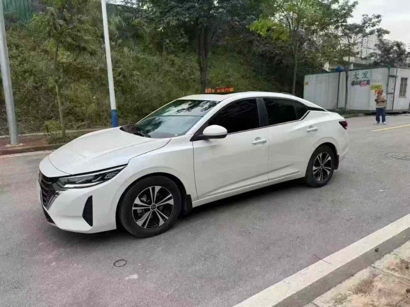 南宁23年日产轩逸3