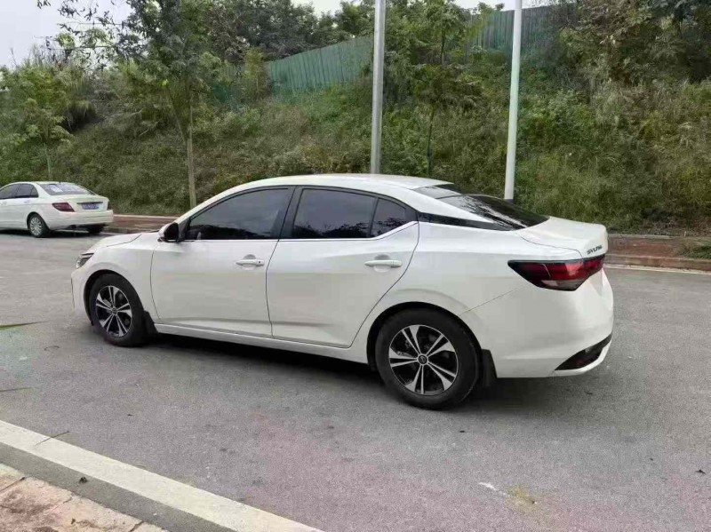 南宁23年日产轩逸8