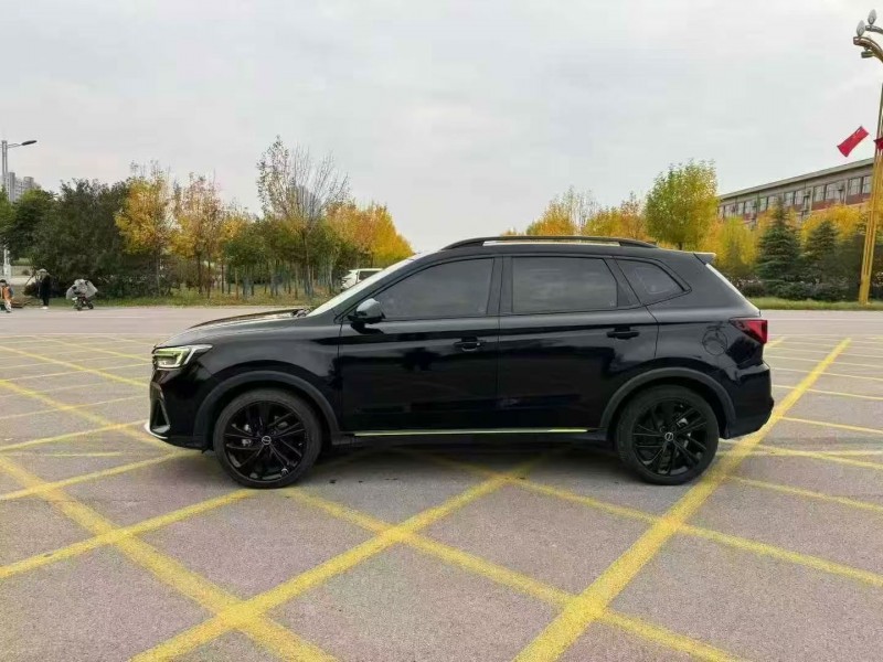 徐州21年荣威RX57