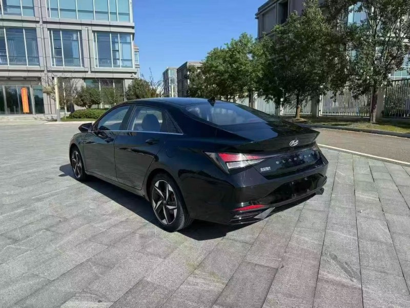 苏州23年现代伊兰特7