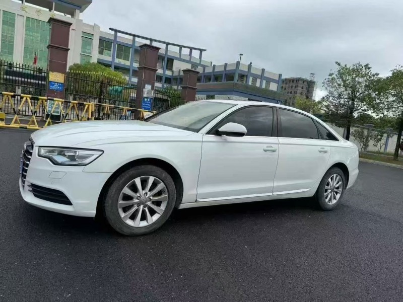 深圳15年奥迪A6L3