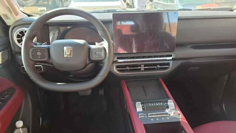 秦皇岛25年长城汽车坦克3