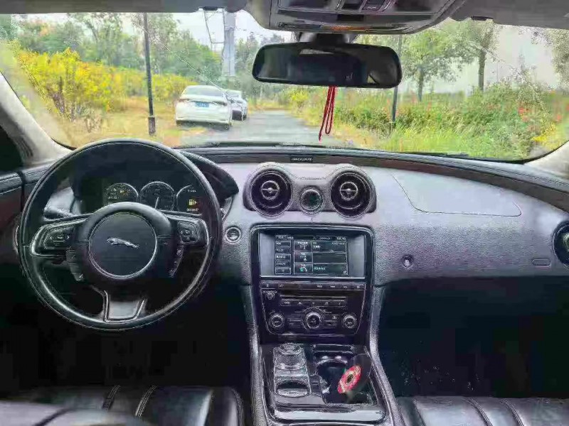 十堰16年捷豹XJL4
