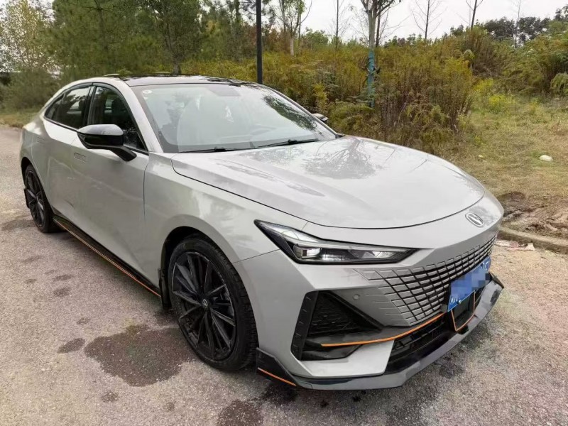 鄂州23年长安汽车UNI3