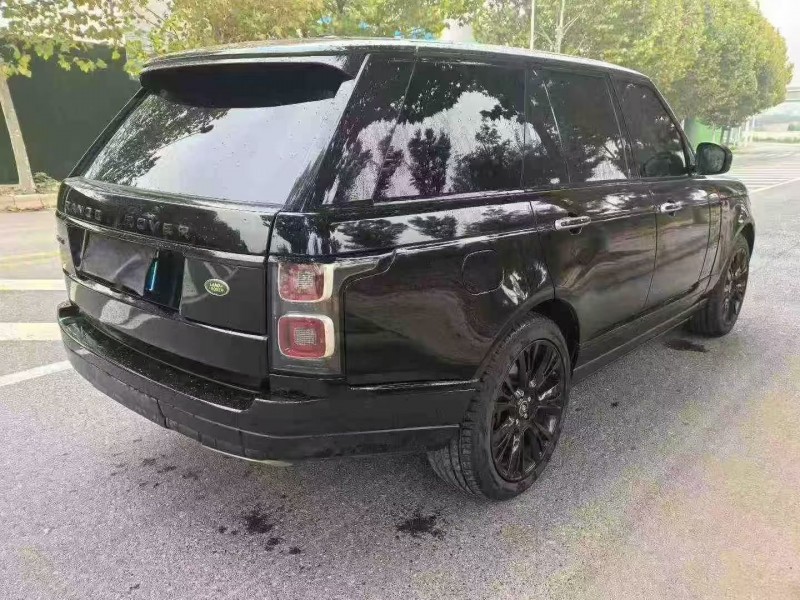 黄石15年路虎揽胜8