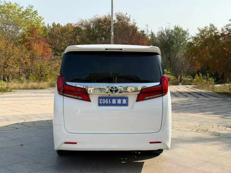 东营17年丰田埃尔法7