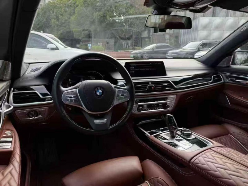 福州20年宝马7系3