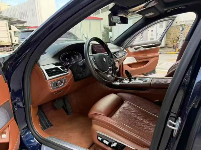 福州20年宝马7系5