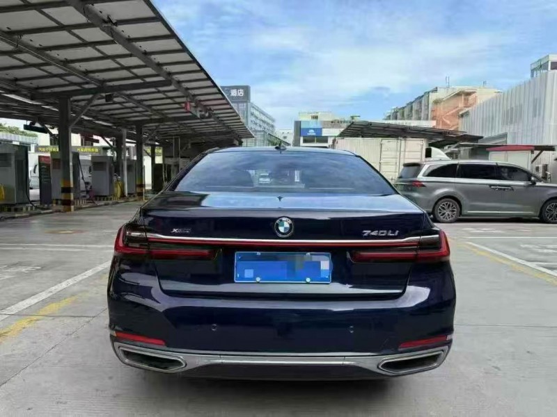 福州20年宝马7系8