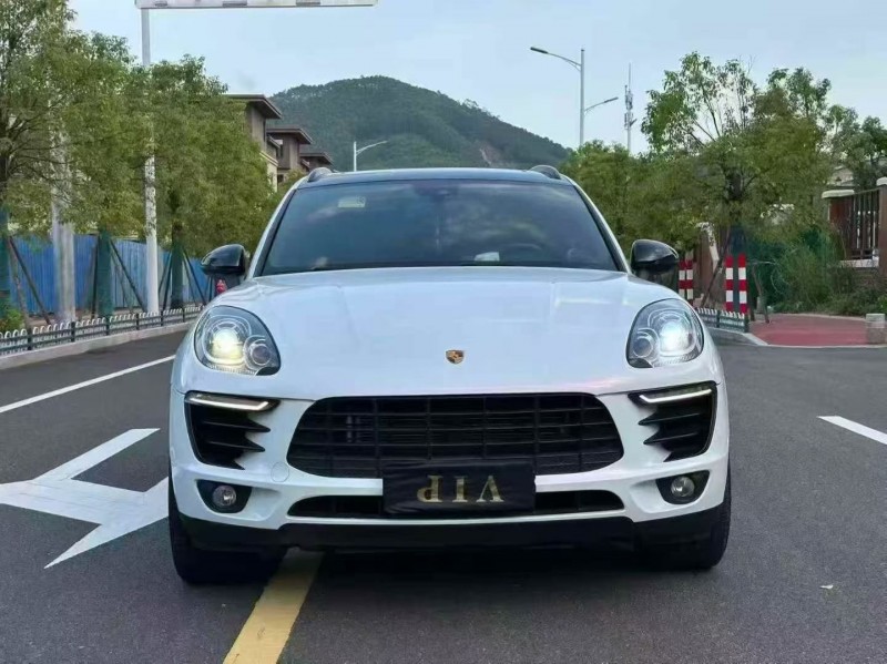 南平17年保时捷Macan1