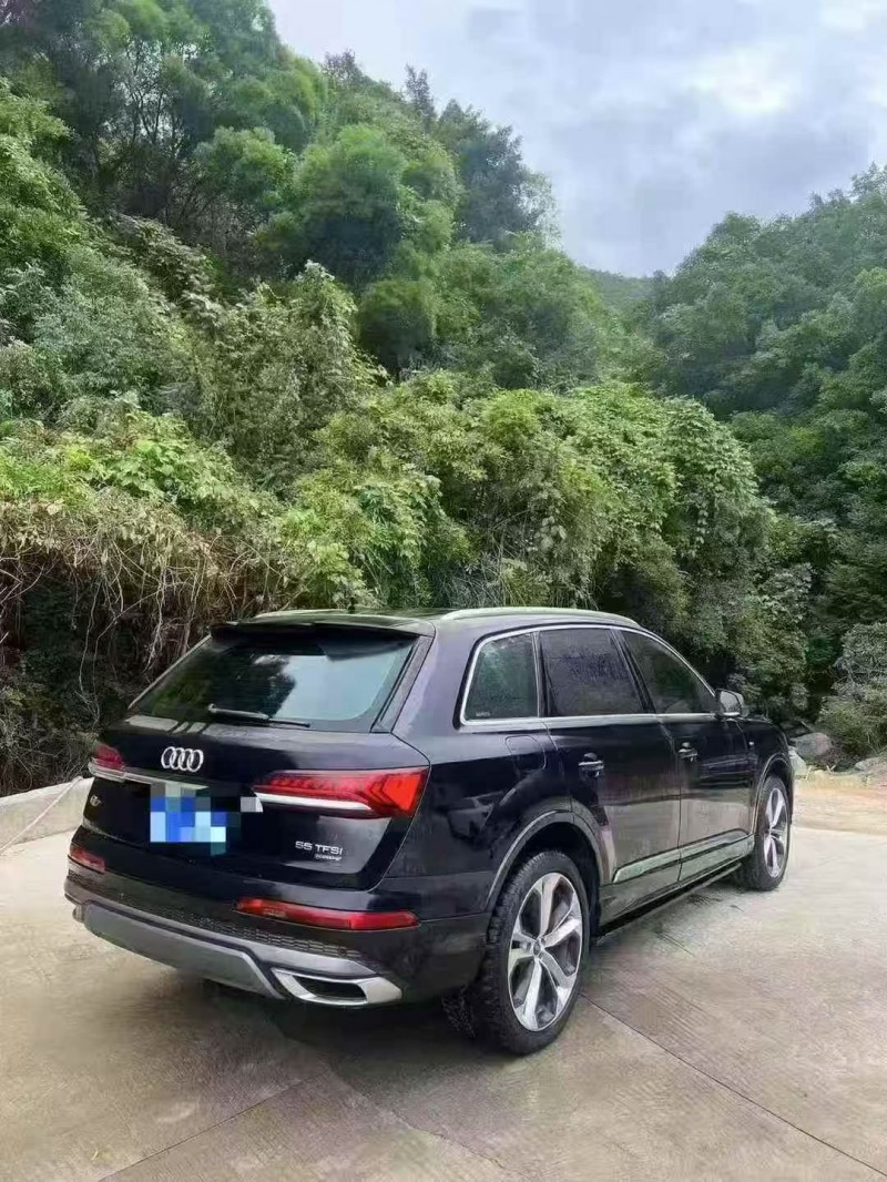 龙岩21年奥迪Q77