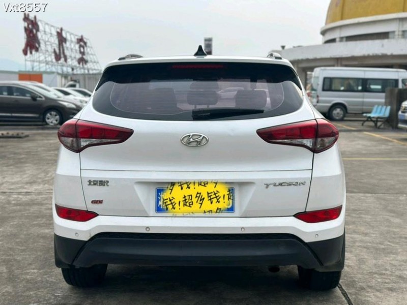 东莞19年现代途胜8