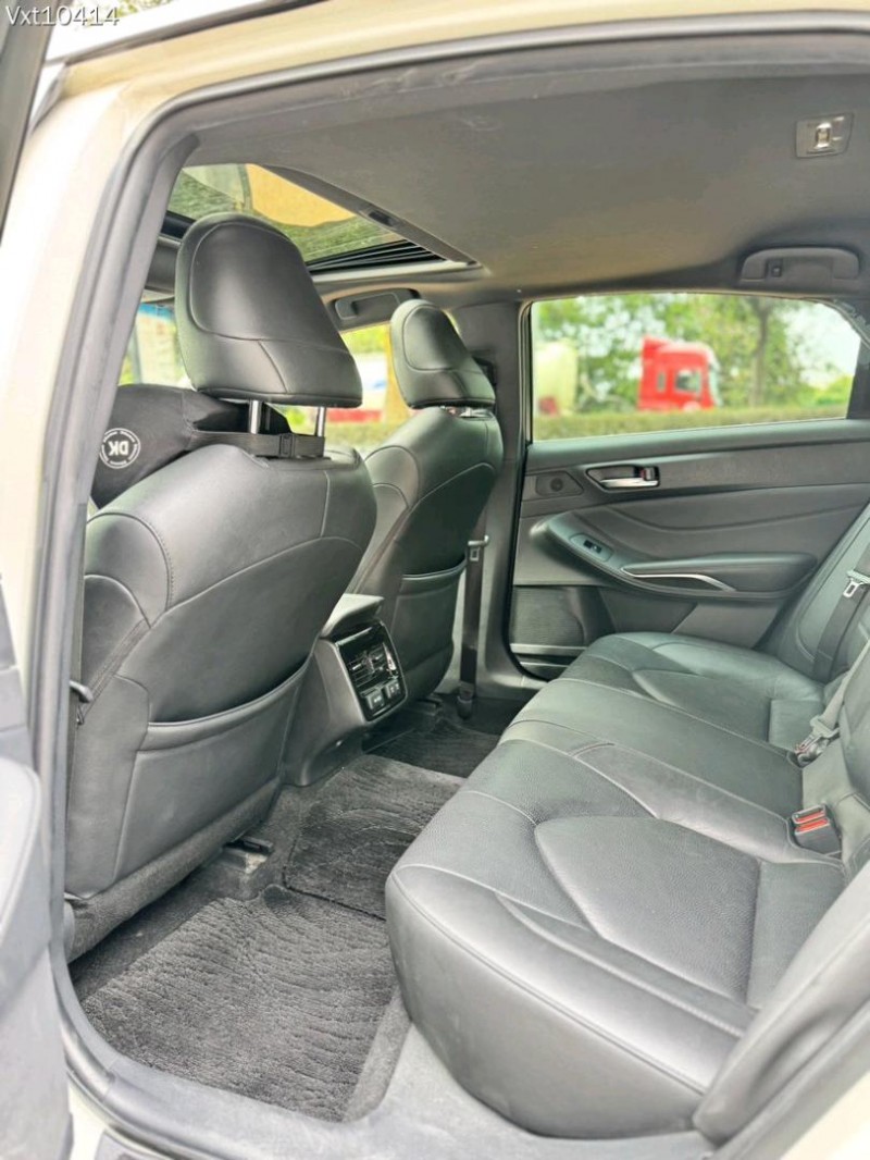 东莞20年丰田亚洲龙5