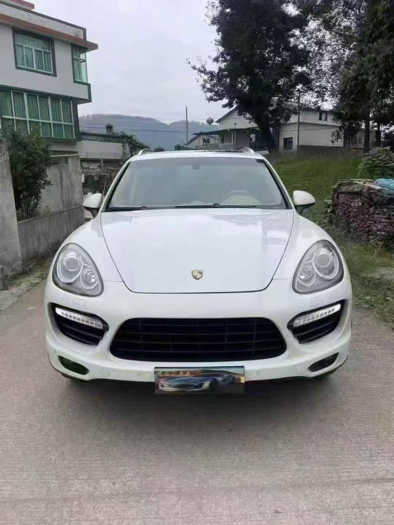 厦门15年保时捷卡宴1