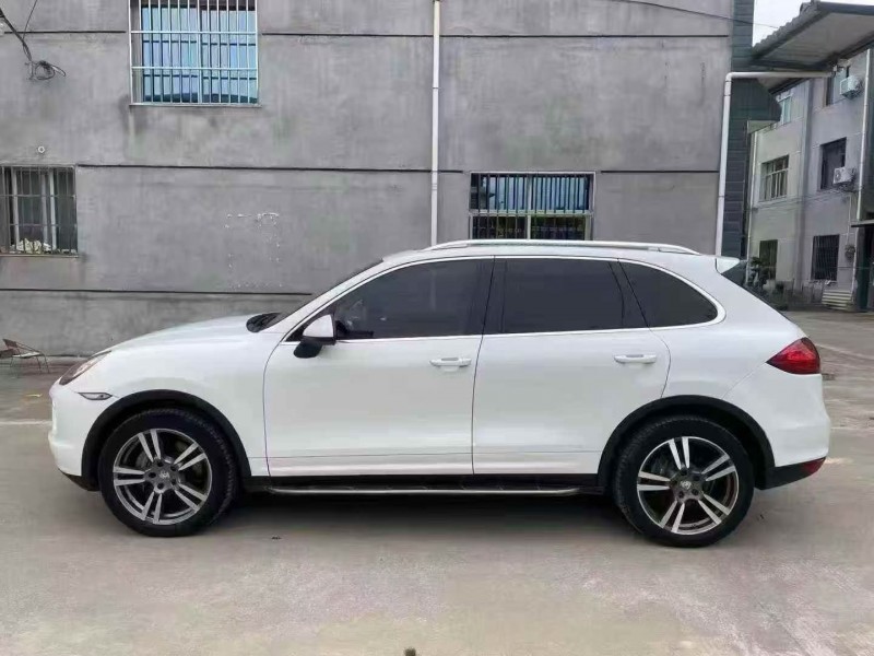 厦门15年保时捷卡宴9