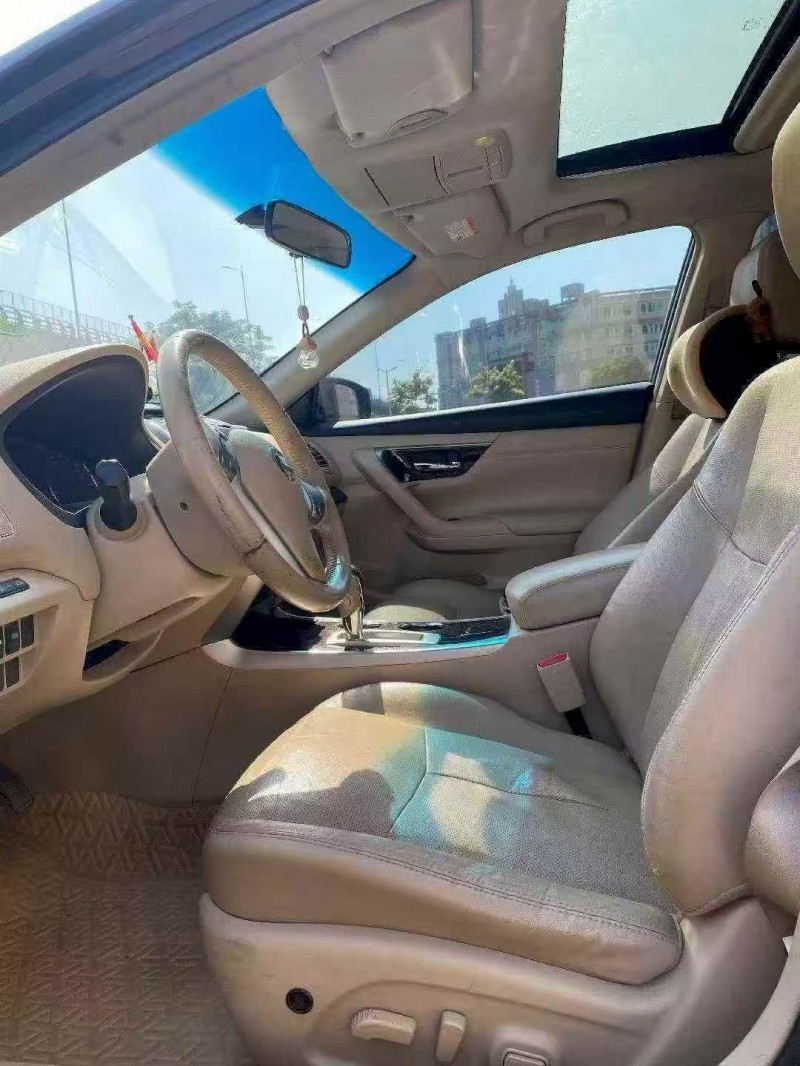 莆田15年日产天籁4