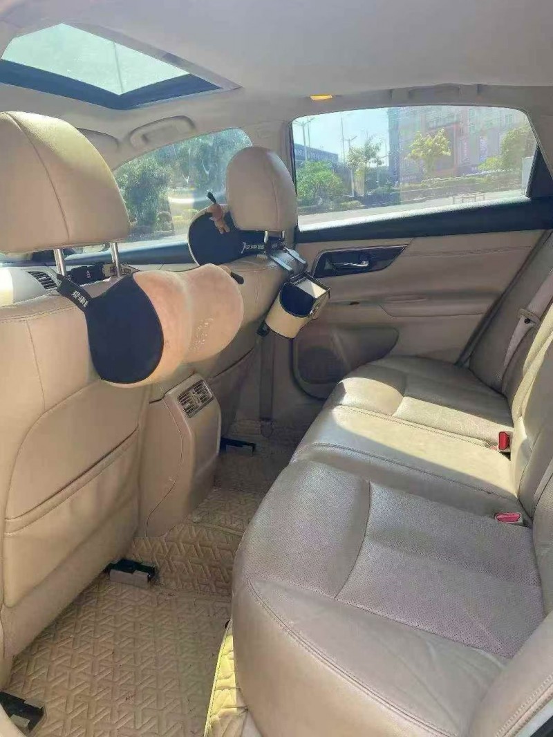 莆田15年日产天籁5