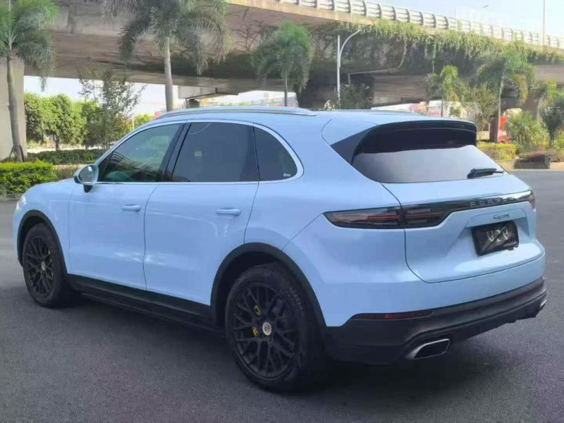 龙岩19年保时捷卡宴8