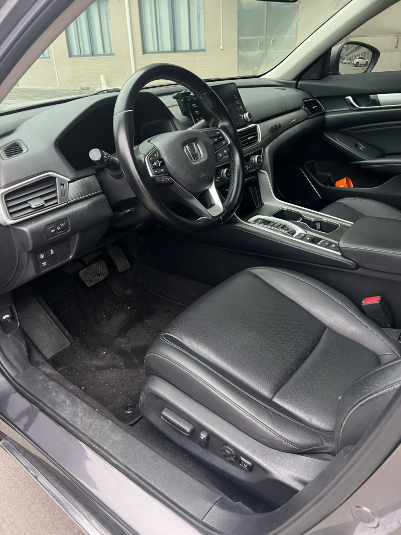 江门20年本田雅阁4