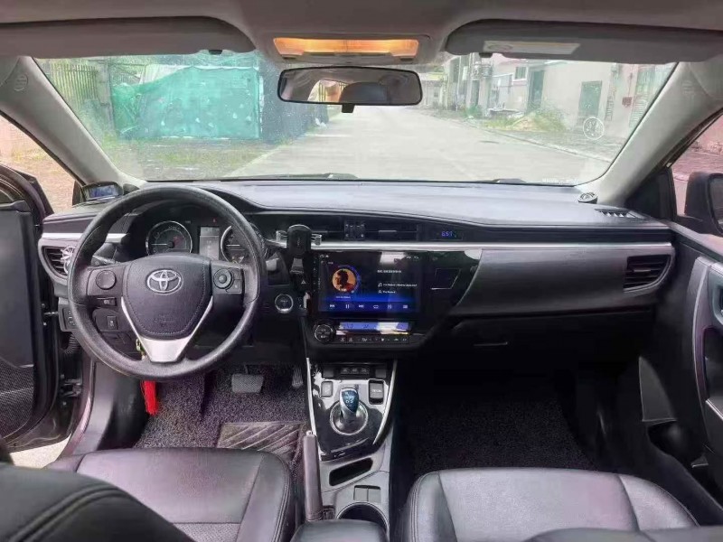 深圳16年丰田雷凌5