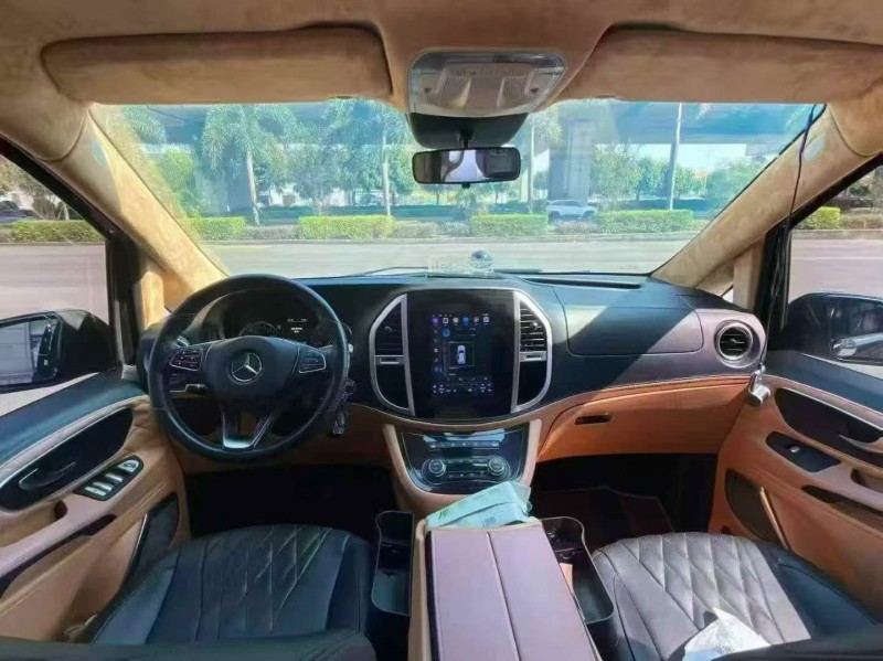 莆田18年奔驰威霆4