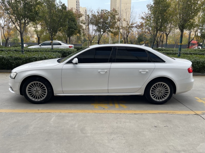 济宁12年奥迪A4L8