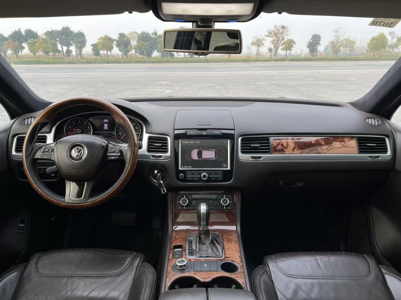 盐城11年大众途锐7