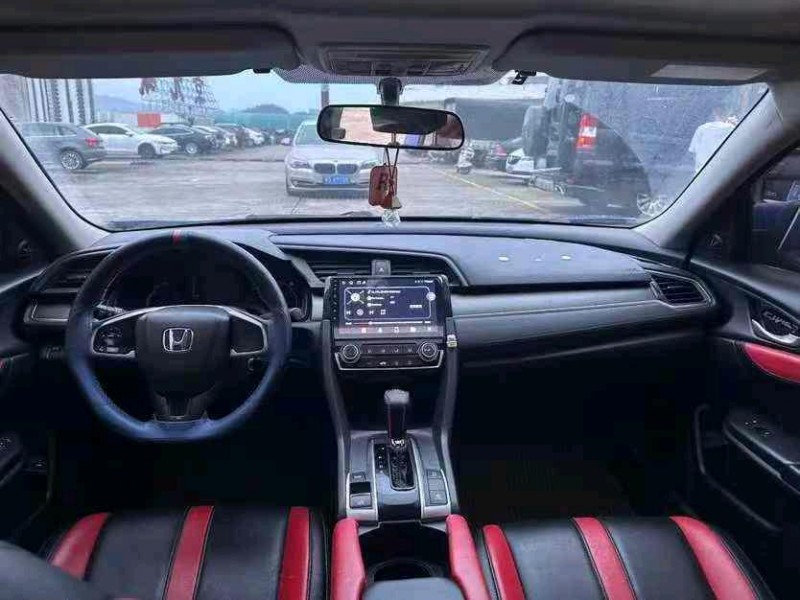 东莞17年本田思域5