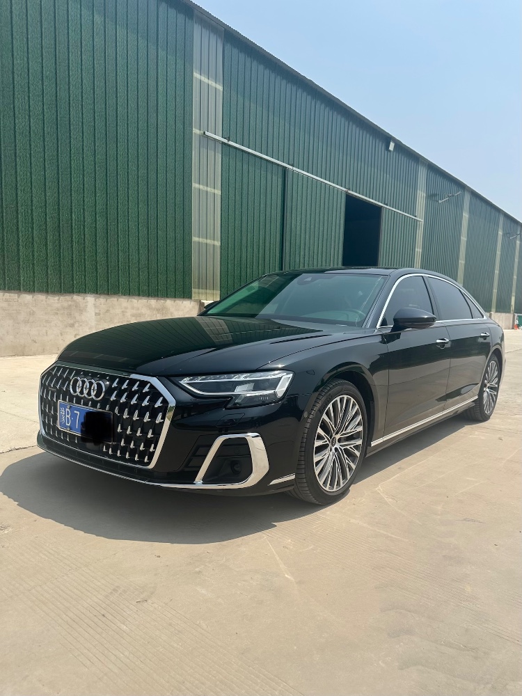 开封24年奥迪A8L2