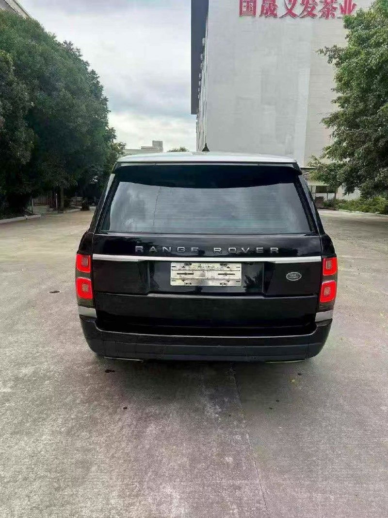 莆田19年路虎揽胜行政9