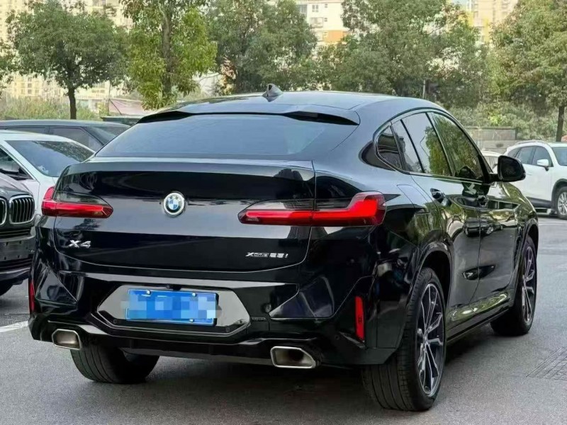 南平22年宝马X48