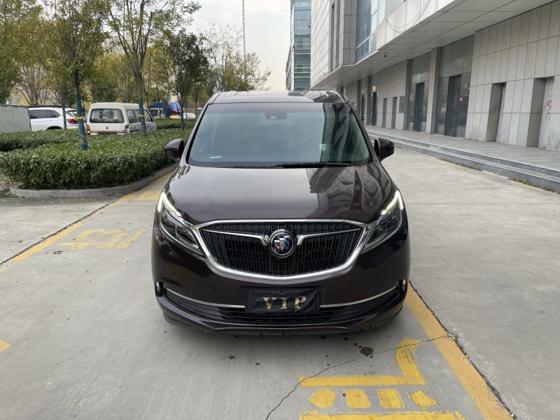 济宁19年别克GL81