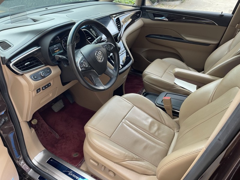 济宁19年别克GL84