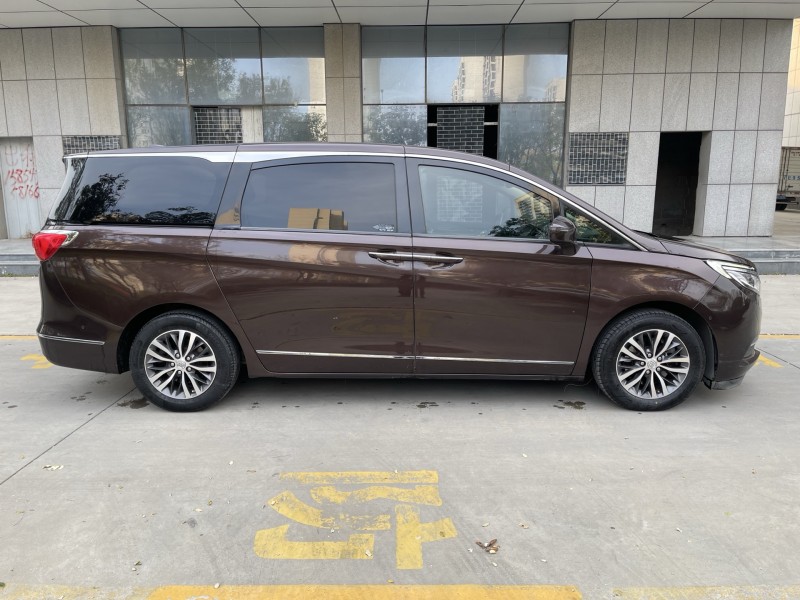 济宁19年别克GL88