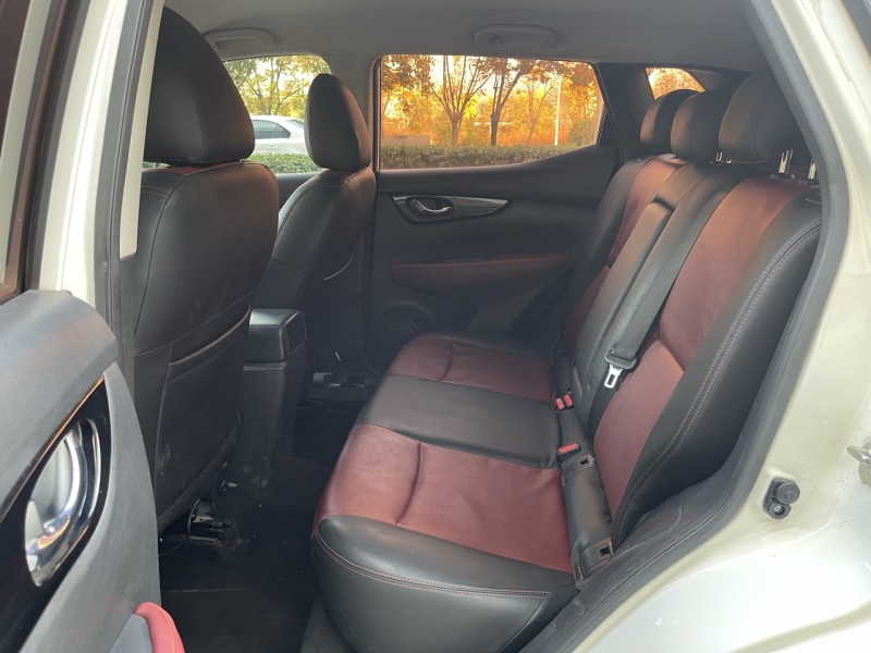 济宁18年日产逍客6