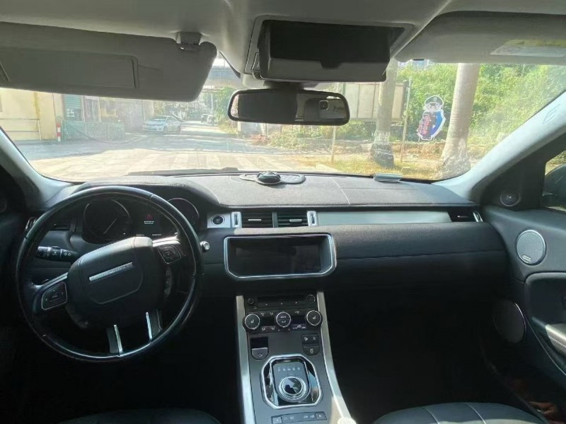 广州19年路虎极光6