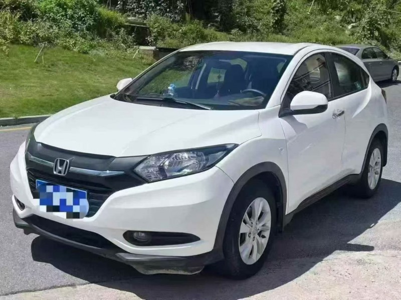 厦门16年本田缤智2