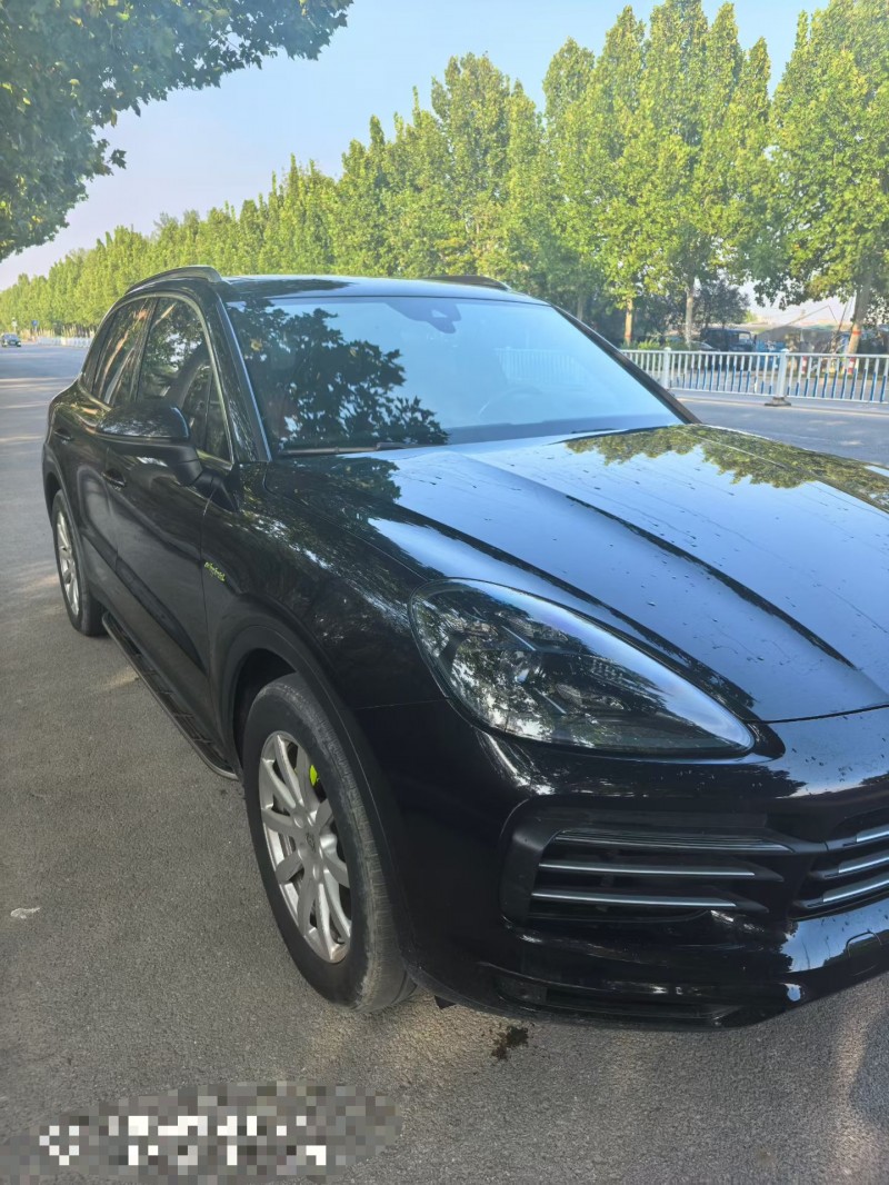 潍坊21年保时捷卡宴2