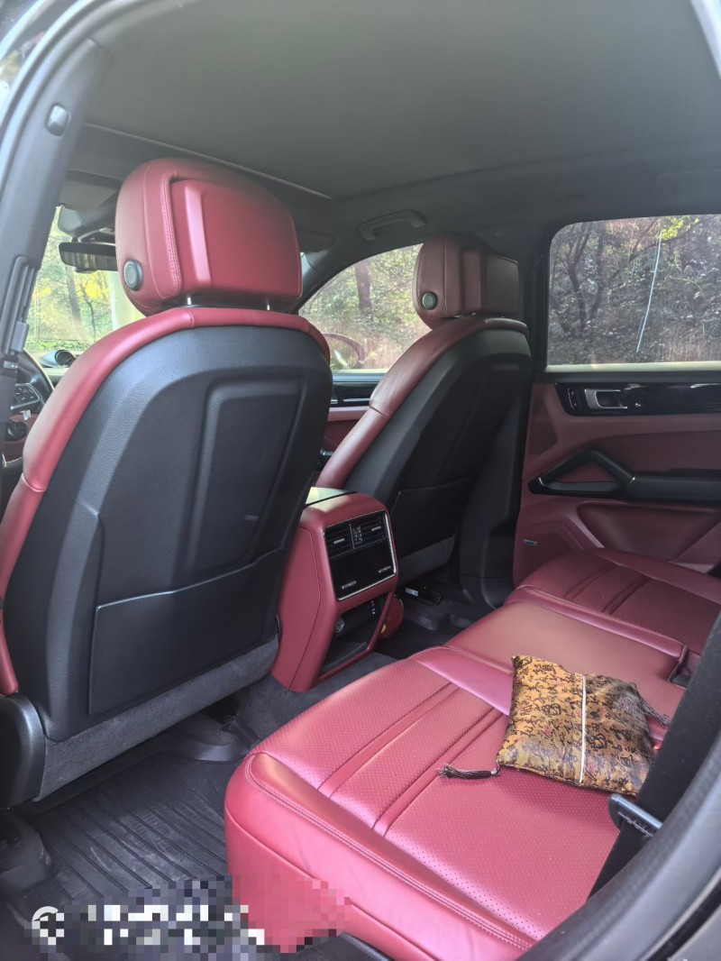 潍坊21年保时捷卡宴5