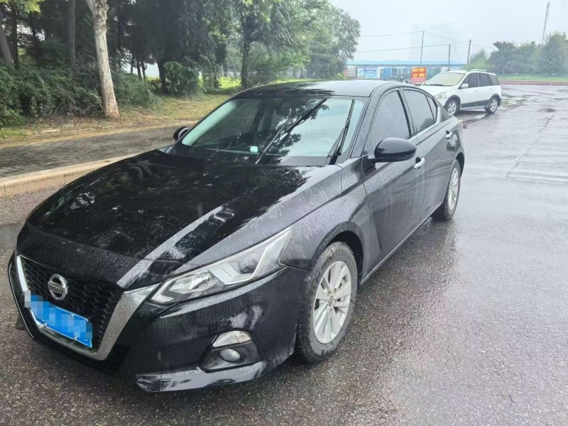 潍坊21年日产天籁2