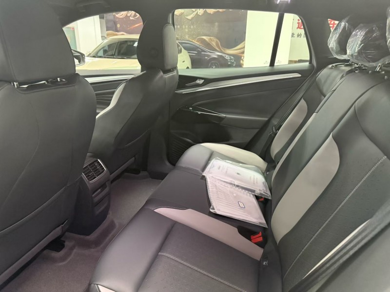 曲靖25年大众ID6