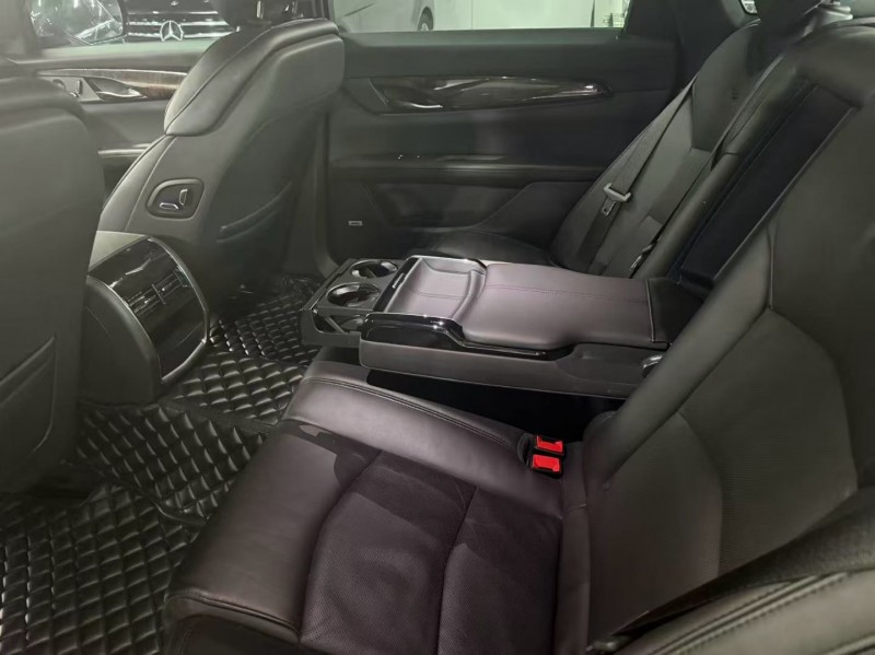 曲靖22年凯迪拉克CT65