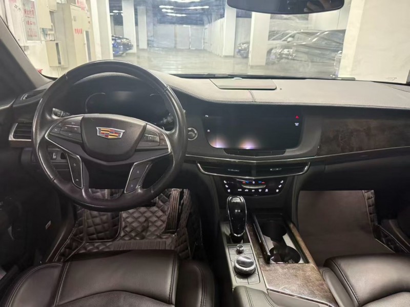 曲靖22年凯迪拉克CT66