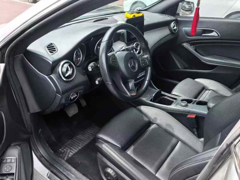 郑州18年奔驰CLA4