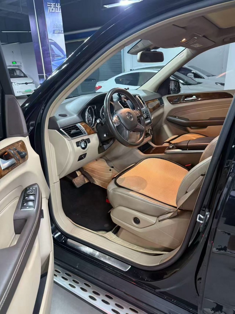 曲靖14年奔驰ML5