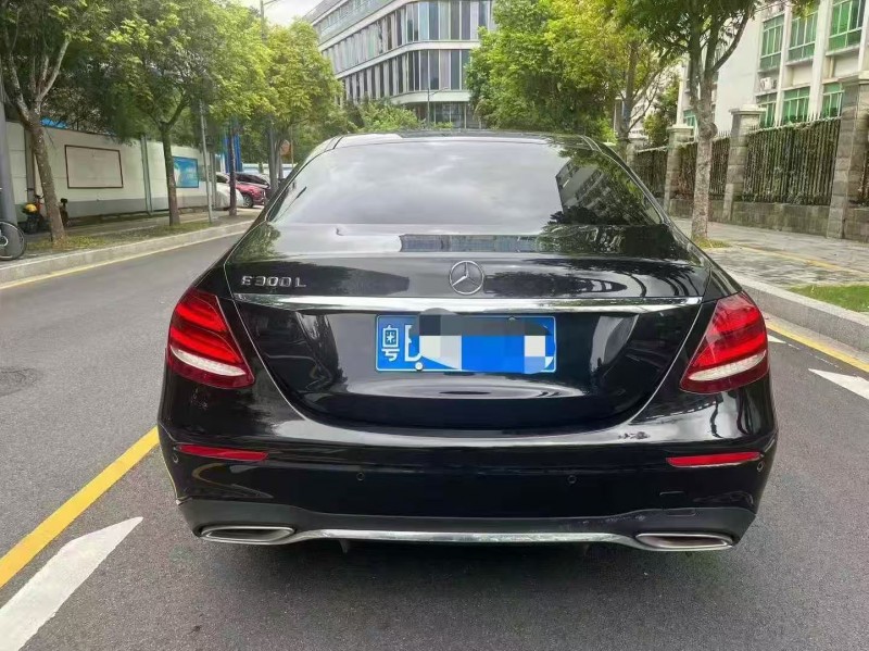深圳18年奔驰E9