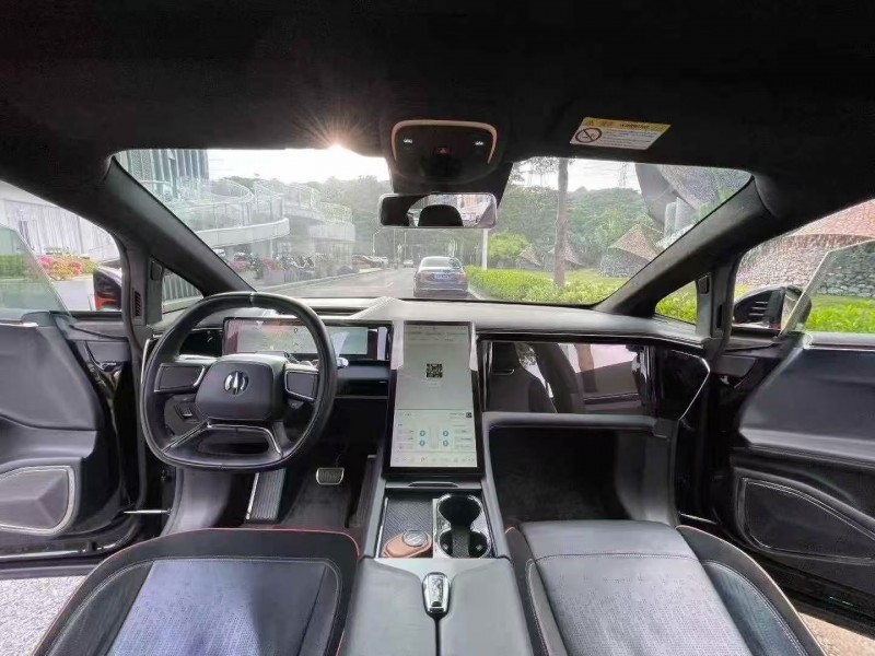 广州22年高合汽车HiPhi X8
