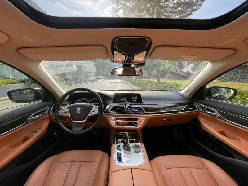 广州18年宝马7系3